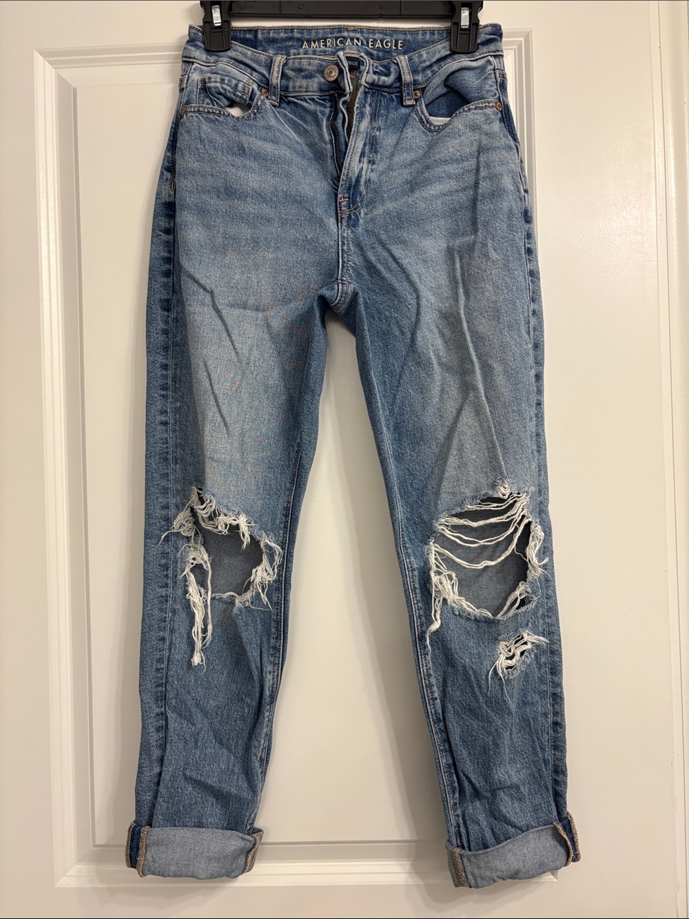 American Eagle Outfitters Light Blue Distressed Boyfriend Jeans